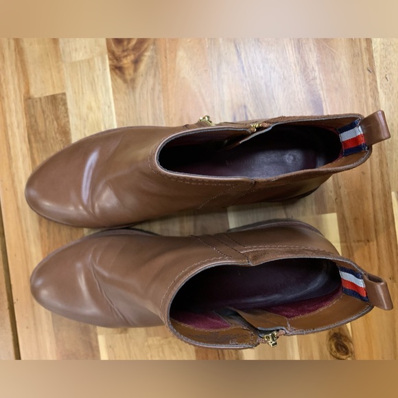 Tommy Hilfiger Brown Boots, Women’s size 9 1/2, - Picture 6 of 9